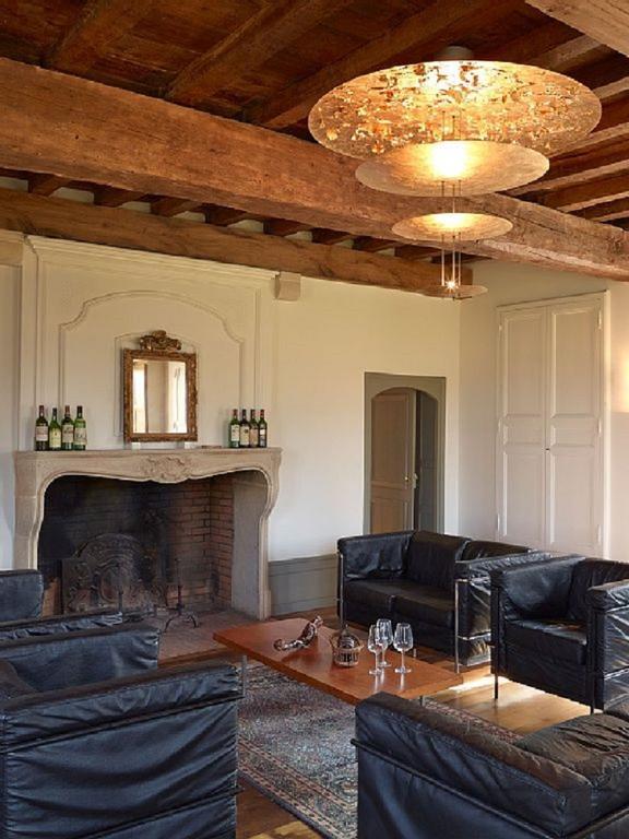 풀리그니몽트라솃 Le Vieux Chateau 빌라 외부 사진